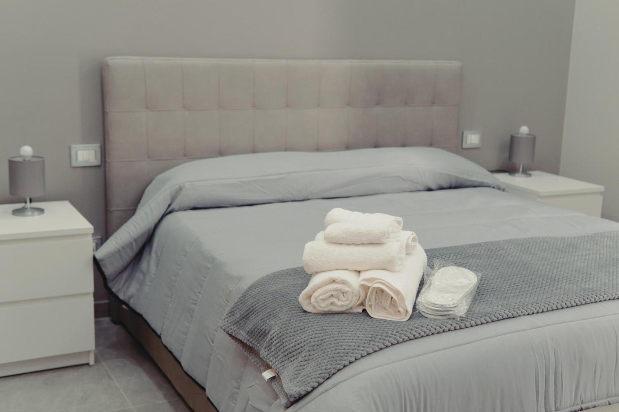 Trinacria Home 116 คาตาเนีย ภายนอก รูปภาพ